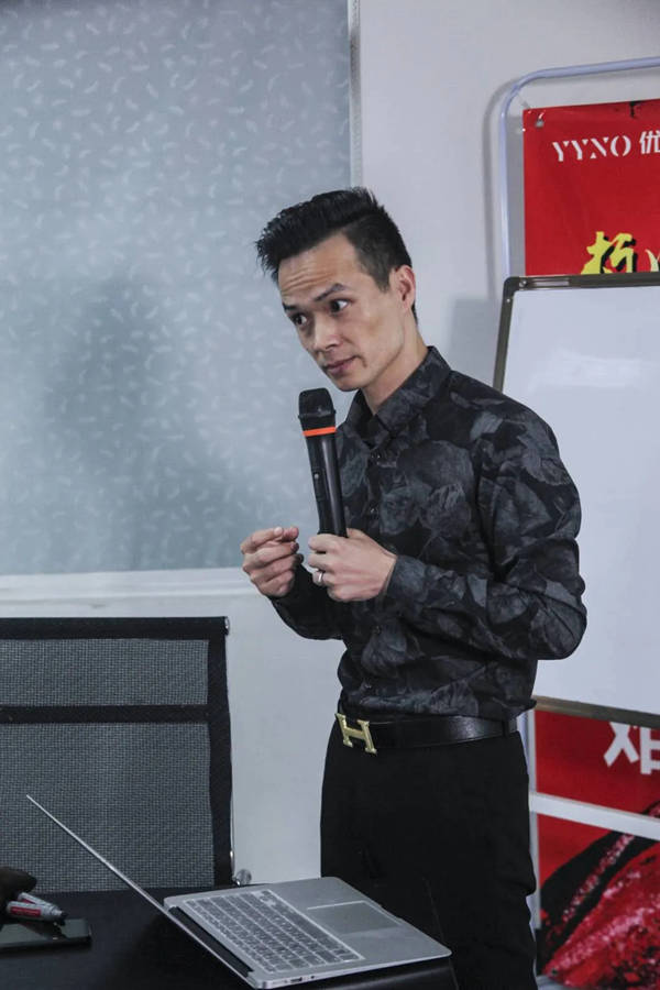 “优雅诺木门9.25线上直播招商会”将以全新面貌与超强实力创未来! “优雅诺木门9.25线上直播招商会”将以全新面貌与超强实力创未来!