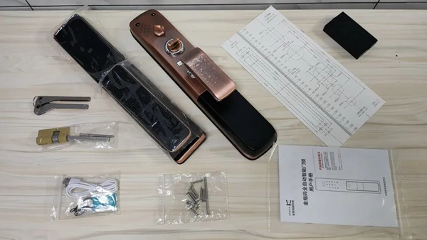 金指码全自动指纹锁X3：轻奢、时尚、安全