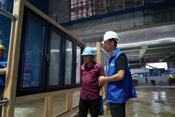 罗普斯金门窗参加第六届中国工程建设行业互联网大会 罗普斯金门窗参加第六届中国工程建设行业互联网大会