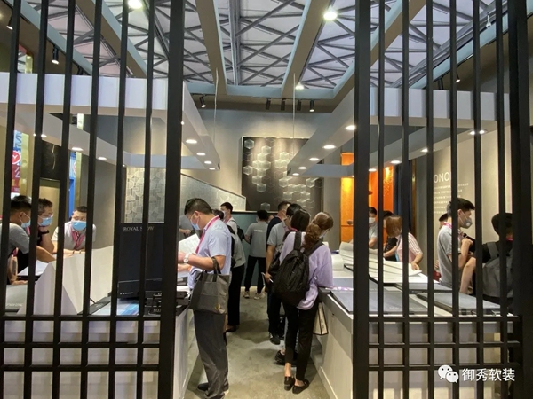 御秀软装自带C位效应 闪耀2020上海墙纸展！