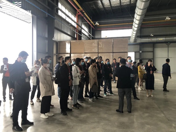 伊恋全屋定制华中智造基地首次招商,大获全胜