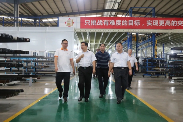 帝奥斯门窗迎接肇庆市委领导及广东省青年商会领导一行莅临考察
