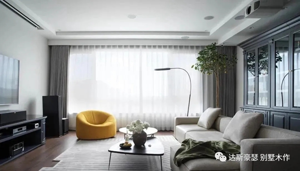 达斯豪瑟德系木作：高级灰住宅，一半高雅，一半低奢