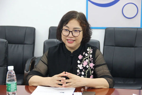 广东省门业协会秘书长徐生一行莅临迪峰机械参观指导