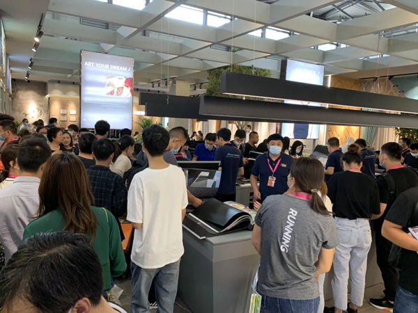 艾是墙布上海展会全新亮相 