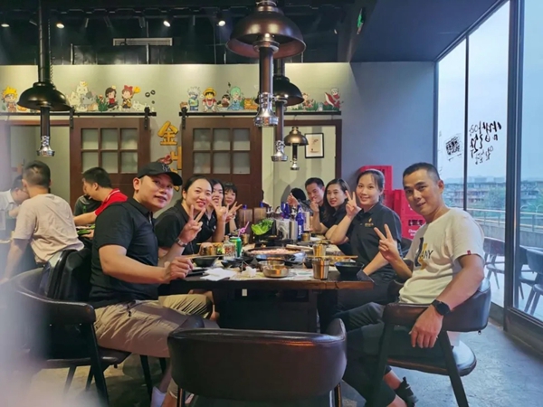 奢匠全屋定制赵玉梅：相信自己 一往无前