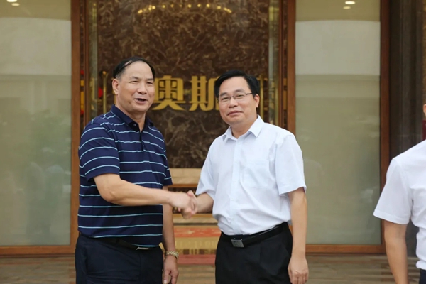帝奥斯门窗迎接肇庆市委领导及广东省青年商会领导一行莅临考察