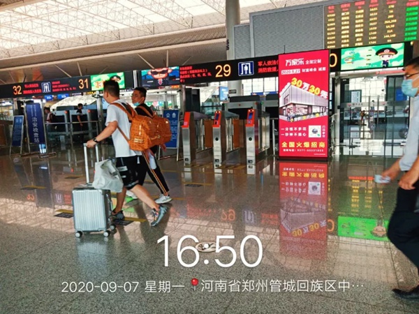 高铁广告抢先开跑,万家乐全屋定制驶入品牌发展快车道