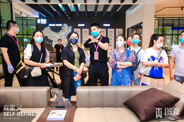 图森新品X6意式现代系列惊艳亮相上海家博会