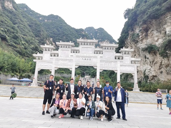 亮阁门窗2020年第三次群英会＆精英会陕西研习之旅