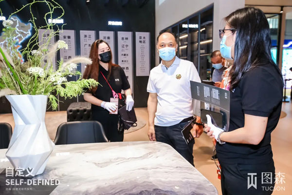 图森新品X6意式现代系列惊艳亮相上海家博会