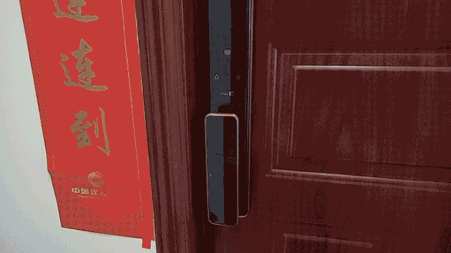 金指码全自动指纹锁X3：轻奢、时尚、安全