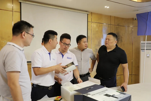 扬子智能家居携手乐加全屋定制 达成战略合作协议