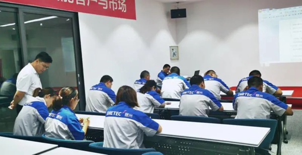 塞米门窗：加强标准培训 专业铸就精品