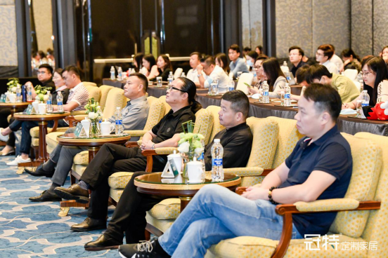 冠特定制获国家除醛专利，新闻发布会在广州隆重举行