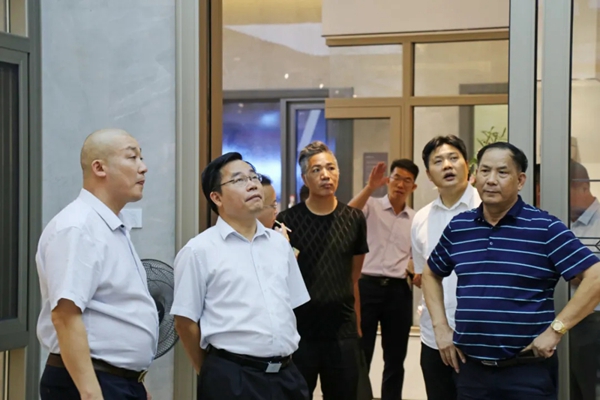 帝奥斯门窗迎接肇庆市委领导及广东省青年商会领导一行莅临考察