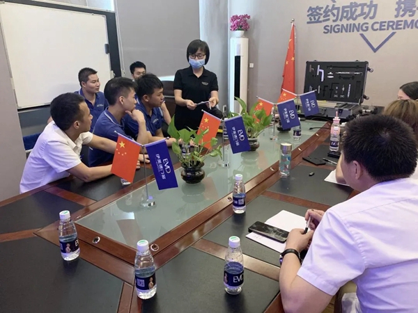 伊美德门窗携手希美克五金 加强技术合作