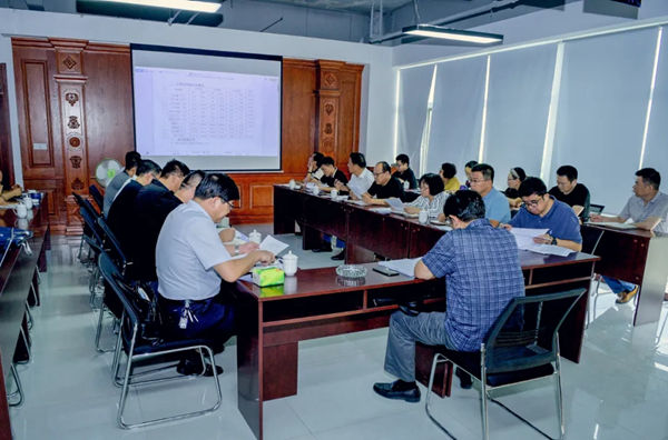 崇正集团8月份经营分析会暨现场观摩交流会在盛达家居召开