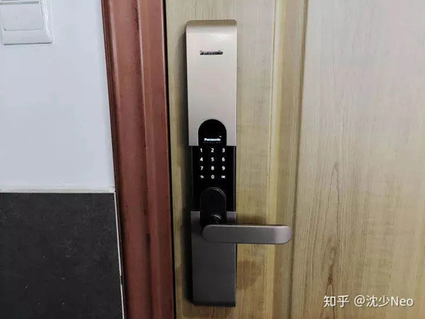 松下72系智能锁使用测评