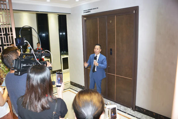 荣高2020铝门窗、入户门新品发布会圆满落幕