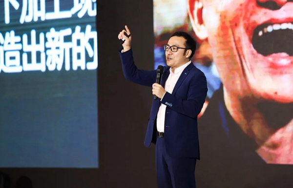 雅琪诺双线凯旋 再创辉煌战绩