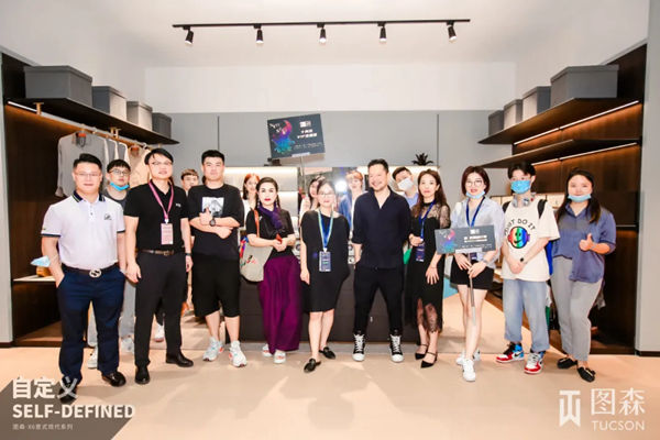 图森新品X6意式现代系列惊艳亮相上海家博会