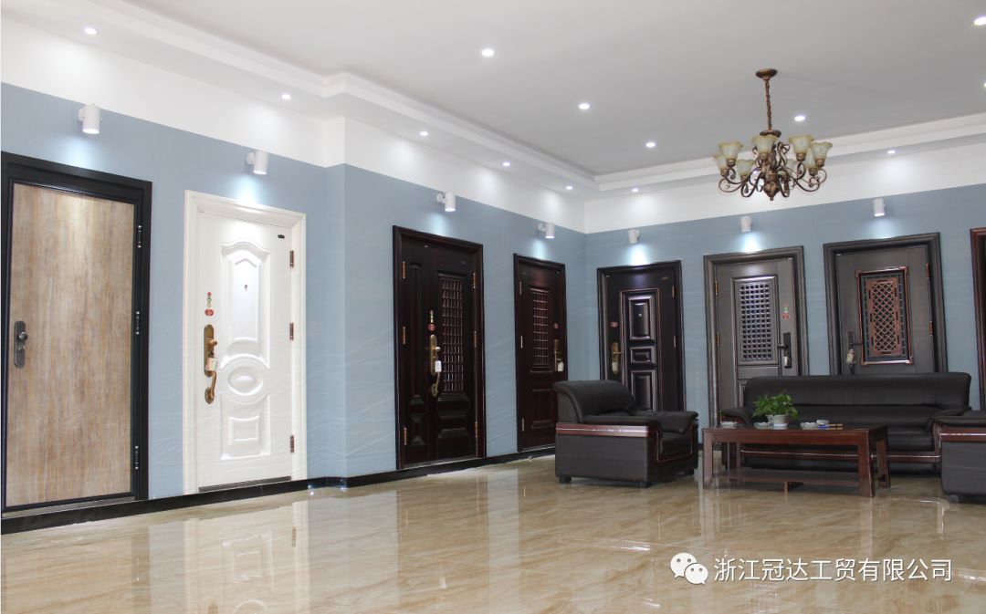 冠成安全门：精致生活随手打开