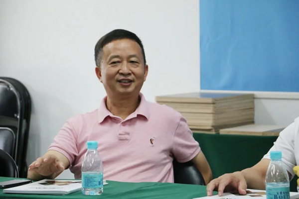 天湘板业欢迎佛山市顺德区木业协会莅临参观