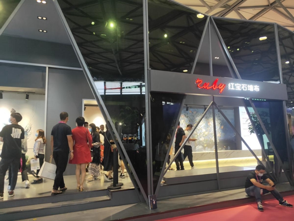 2020上海墙纸墙布展丨红宝石墙布周吉辉：门店好坏与品牌帮扶息息相关