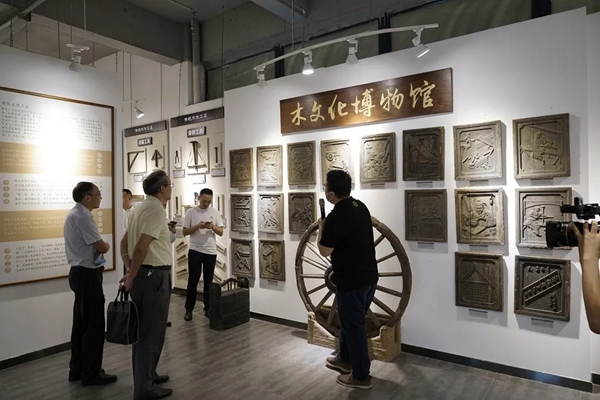 玛格欢迎重庆市工商联副主席陈钢建一行领导莅临