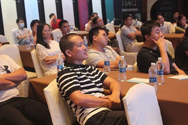 易涂得暨意大利ALTAIR新品发布会盛大召开