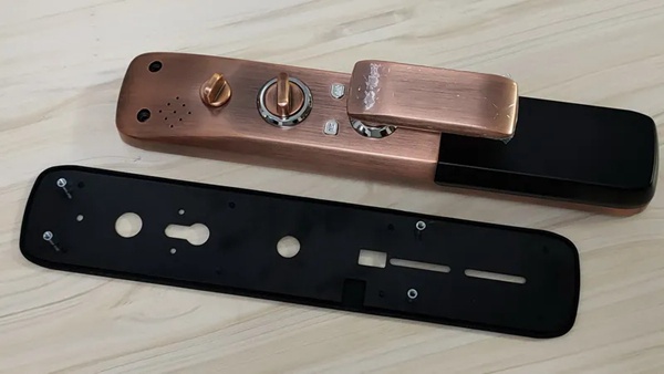 金指码全自动指纹锁X3：轻奢、时尚、安全