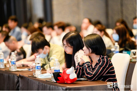 冠特定制获国家除醛专利，新闻发布会在广州隆重举行
