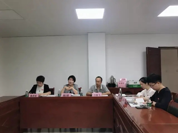 万林宅配家具深化校企合作