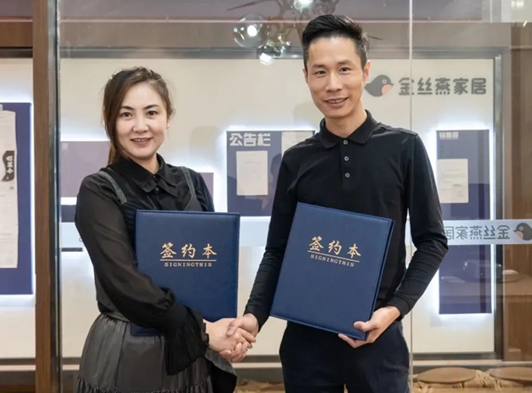 可罗雅墙布与红星美凯龙家居集团达成深度VIP战略合作