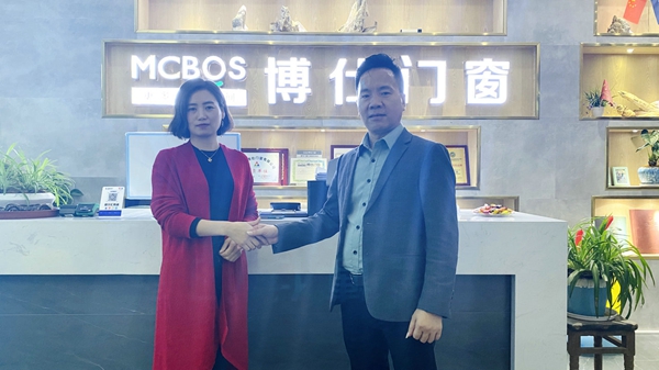 博仕门窗贵州遵义专卖店黄坤：与优秀的企业同行