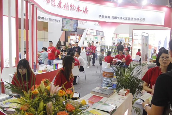 维拓水漆桂林加盟商吴建国：携手维拓水漆 共创财富商机