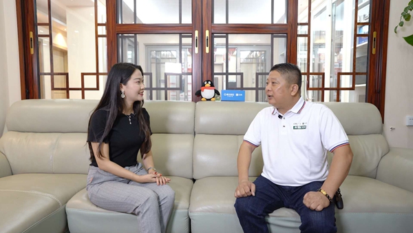 福临门世家门窗信丰旗舰店钟勇：把福临门世家门窗带到千家万户中去