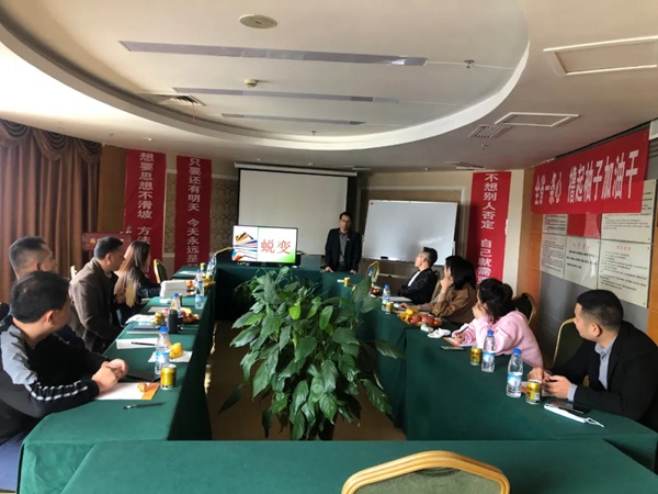 亚丹家居全国五大战区经销商会议圆满落幕!