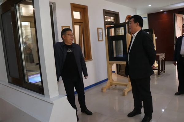 邹平市委书记皮台田来山东卡夫斯门窗有限公司调研指导