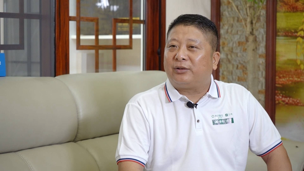 福临门世家门窗信丰旗舰店钟勇：把福临门世家门窗带到千家万户中去