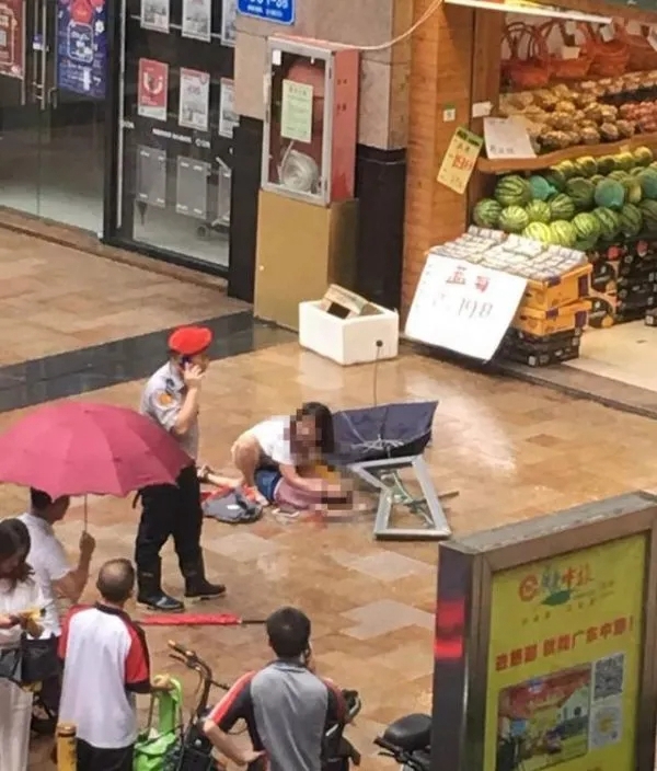 鑫傲斯门窗：劣质门窗危害生命，小心引火烧身