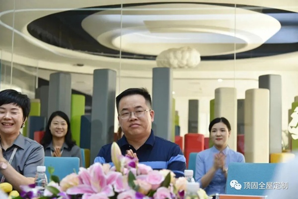 顶固全屋定制与CBD家居正式签约，携手并进 
