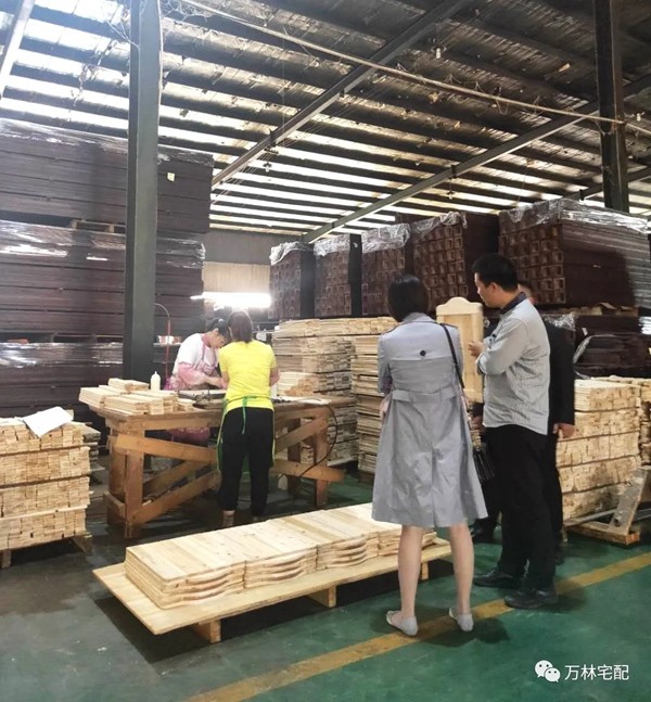 百安居(中国)王总一行莅临万林宅配考察指导 百安居(中国)王总一行莅临万林宅配考察指导