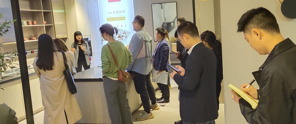 居里亚全屋定制10月产品特训营精彩举办 居里亚全屋定制10月产品特训营精彩举办