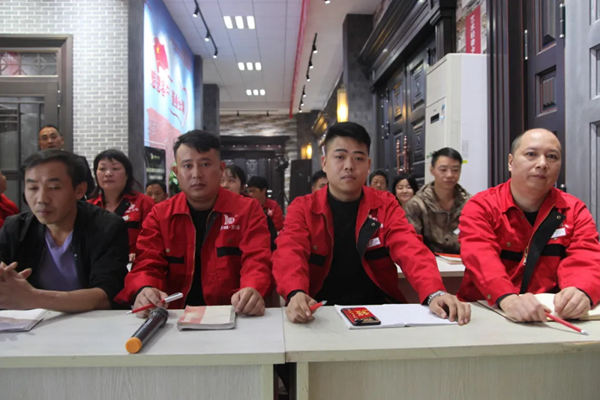 永佳装甲大门精益生产签约见面会顺利举行