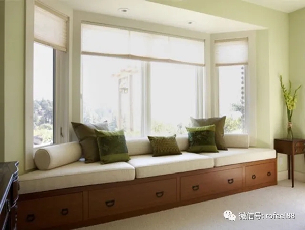 拉斐尔全屋定制：别让您家的飘窗成了杂物堆 