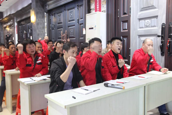 永佳装甲大门精益生产签约见面会顺利举行