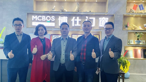 博仕门窗贵州遵义专卖店黄坤：与优秀的企业同行