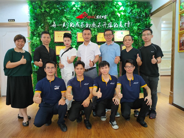 君匠世家涂料李柏明:直营是艺术涂料未来的模式